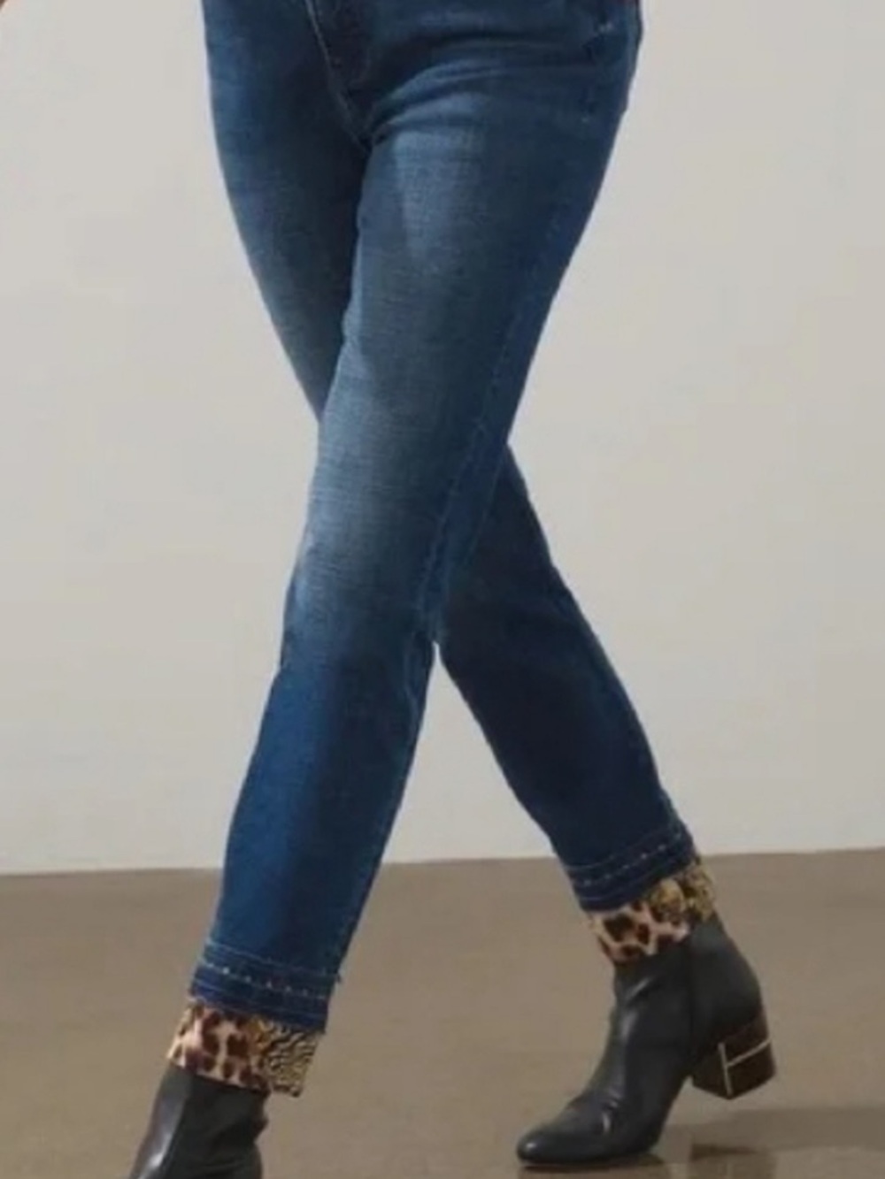 Chico's  Slim leg ankle Blue Jeans with Leopard Trim